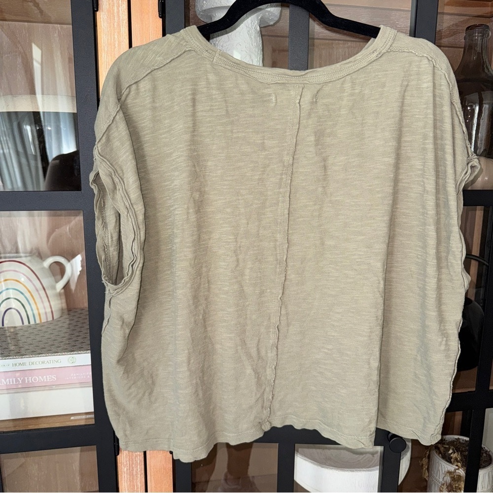 We The Free people tee olive faded green moss cap short sleeve boho loose top - Picture 3 of 8